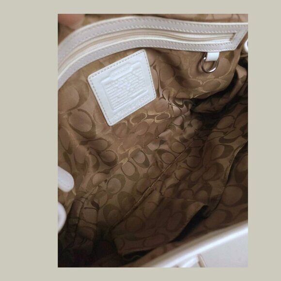 Vintage COACH Soho Satchel in white - Picture 6 of 14